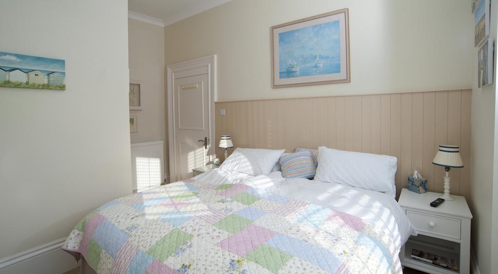 Cavendish Lodge Portsmouth Rum bild